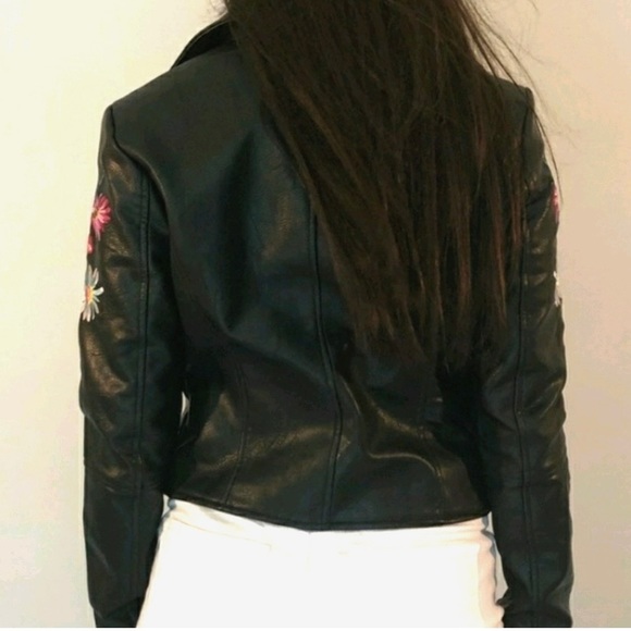 Romeo & Juliet Couture small Moto jacket black Faux Leather embroidered flowers - Picture 14 of 16